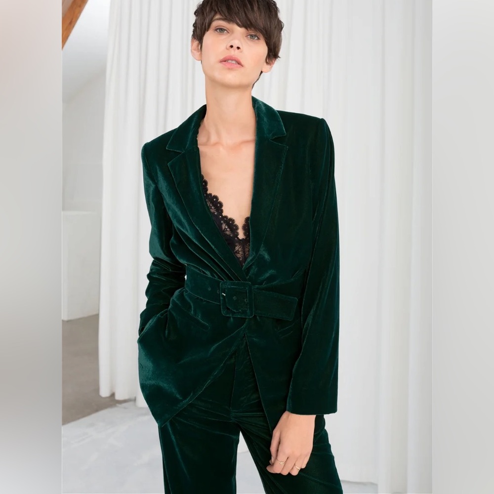 & OTHER STORIES GREEN VELVET SUIT BLAZER AND PANT SET